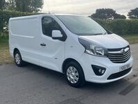 VAUXHALL VIVARO