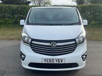 VAUXHALL VIVARO